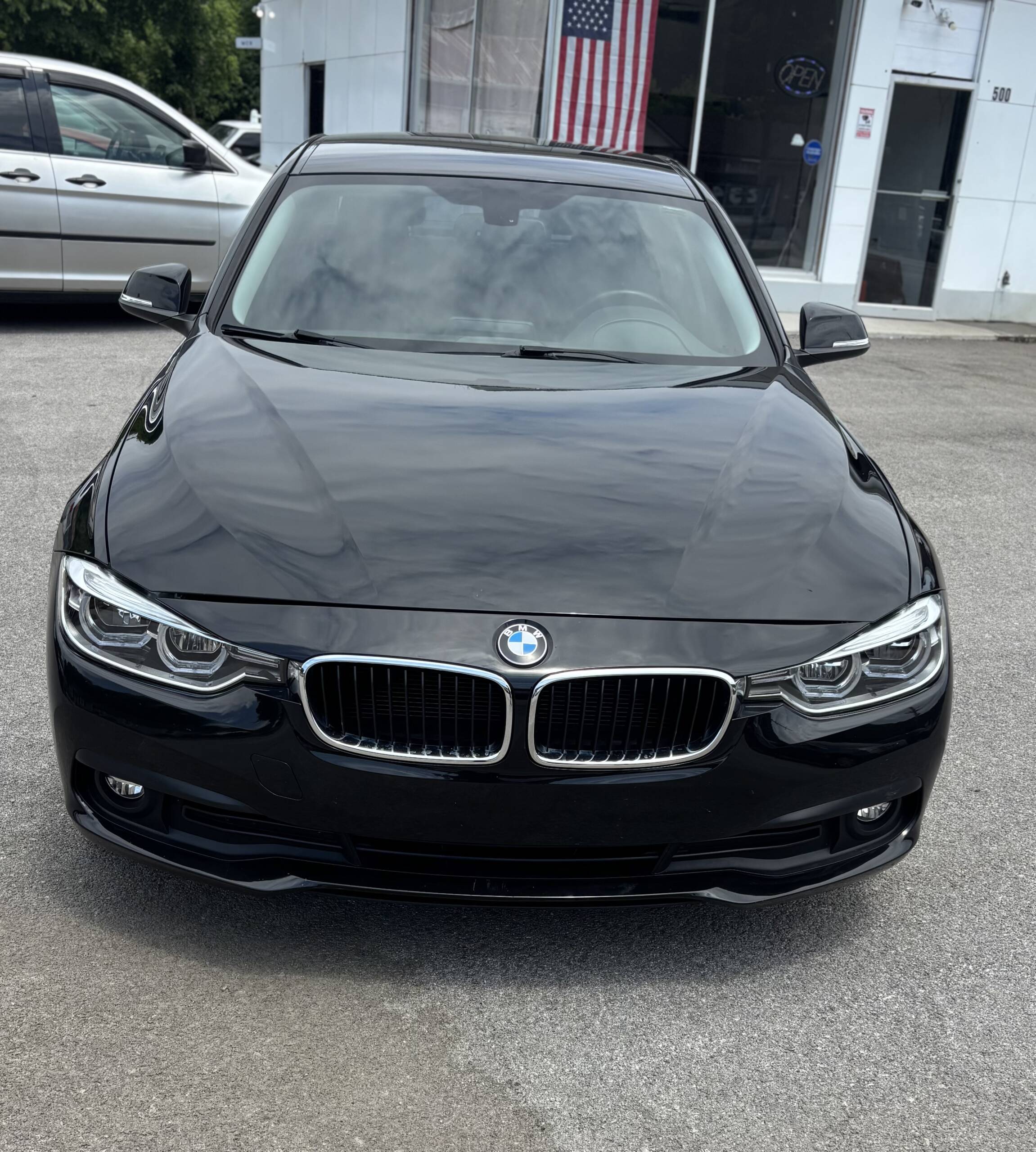 2018 BMW 3 Series 320i Sedan 4D