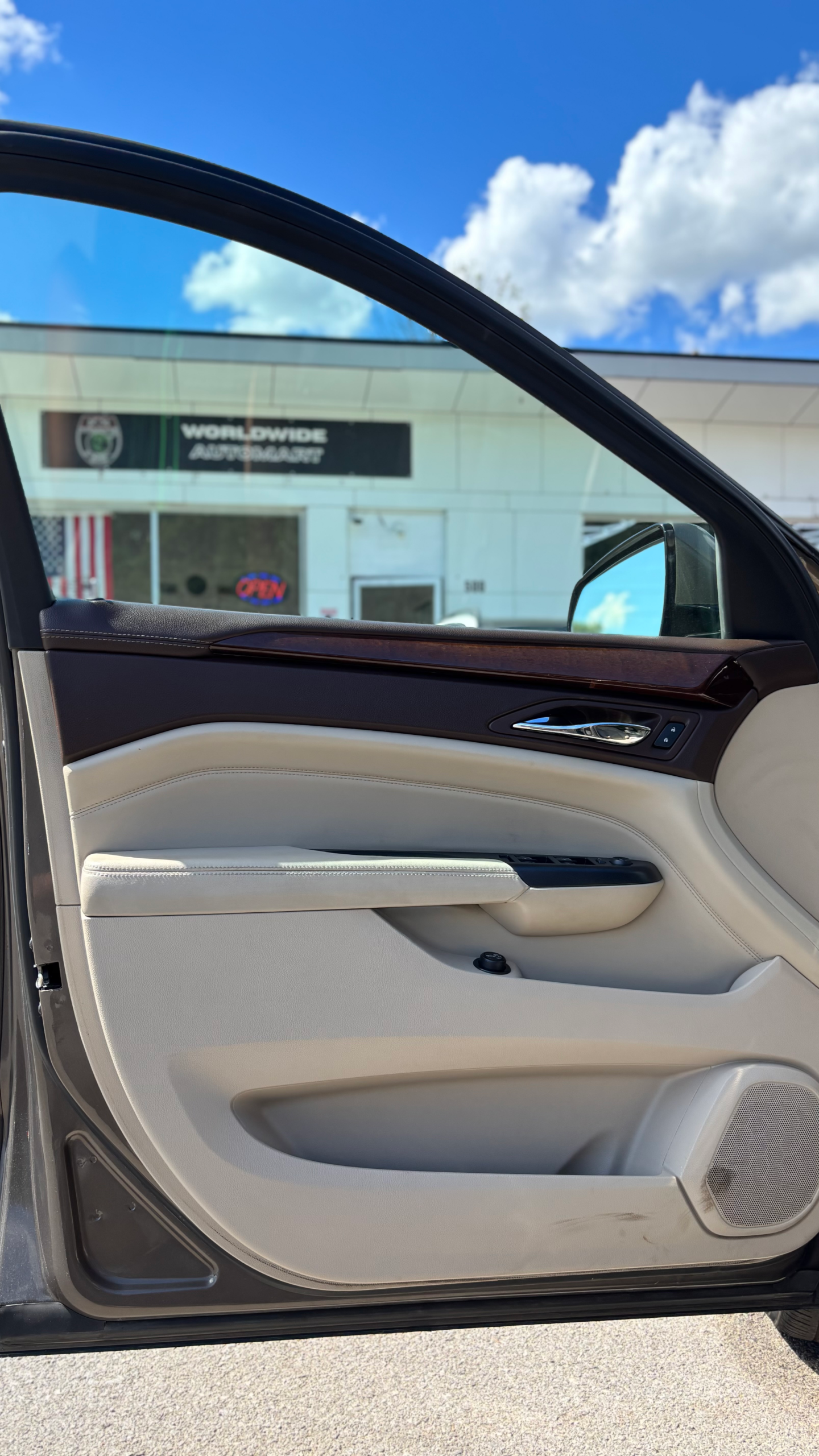 2014 Cadillac SRX Luxury Collection Sport Utility 4D
