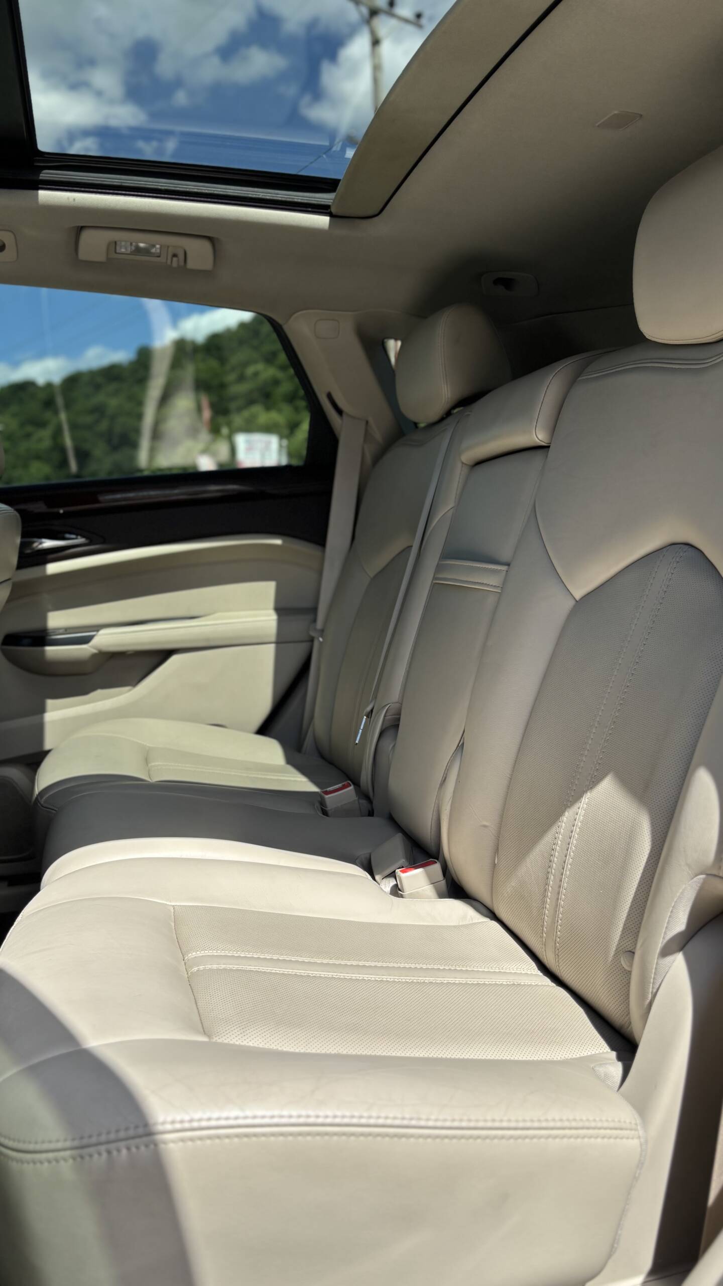 2014 Cadillac SRX Luxury Collection Sport Utility 4D