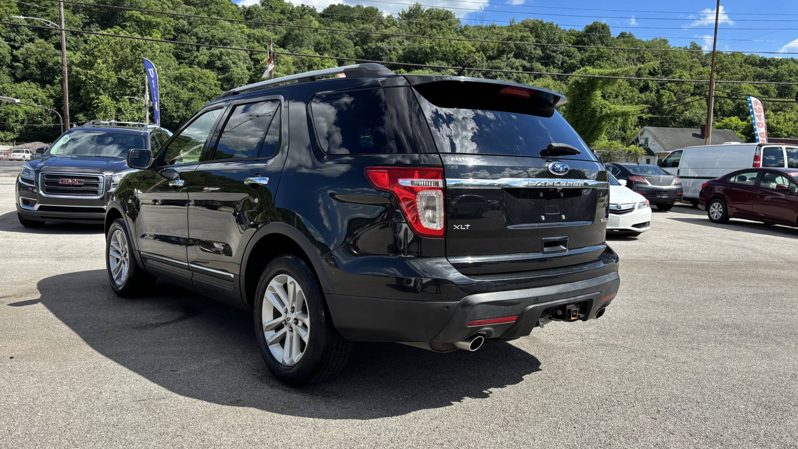 2014 Ford Explorer XLT Sport Utility 4D