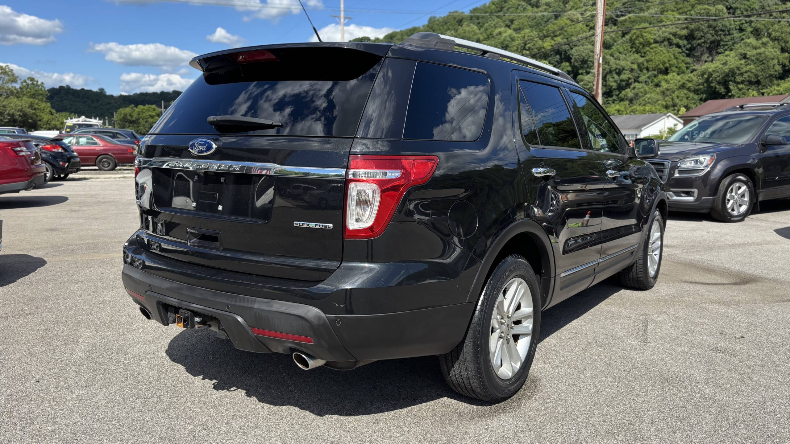 2014 Ford Explorer XLT Sport Utility 4D